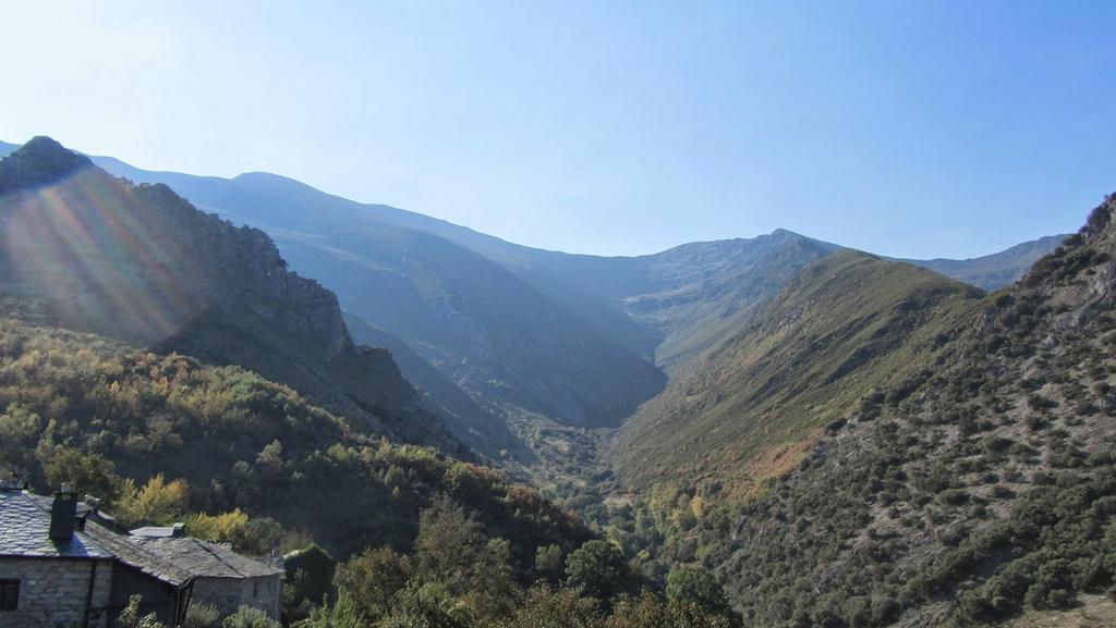 Hotel Albergue La Casa Del Peregrino El Acebo de San Miguel Dış mekan fotoğraf